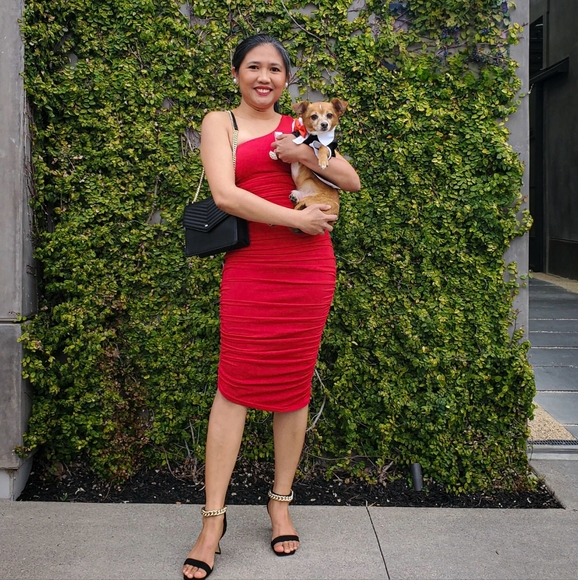 LULUS Total Appeal Red Ruched One-Shoulder Bodycon Midi Dress red in small - Picture 4 of 6